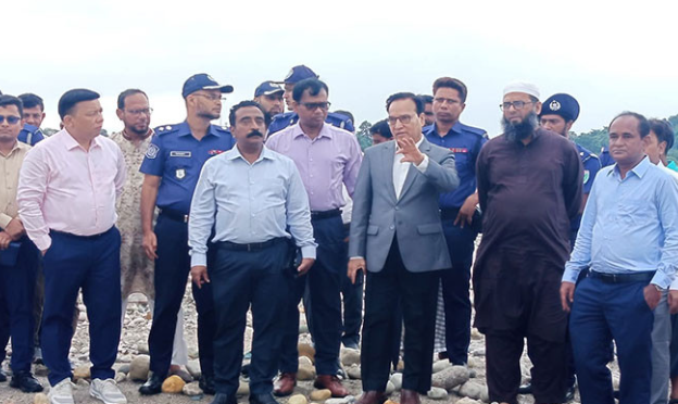 বিজিবির সামনেই অপরাধীরা সাদাপাথর লুটপাট করেছে: জনপ্রশাসন সচিব