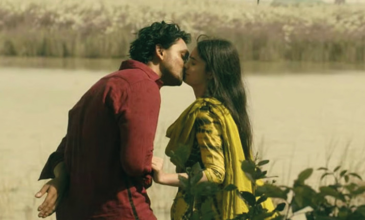 প্রকাশ্যে শুভ-ঐশীর গাঁড় চুম্বন মুহূর্তের ভিডিও ভাইরাল