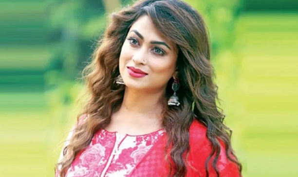 অভিনেত্রী পপি