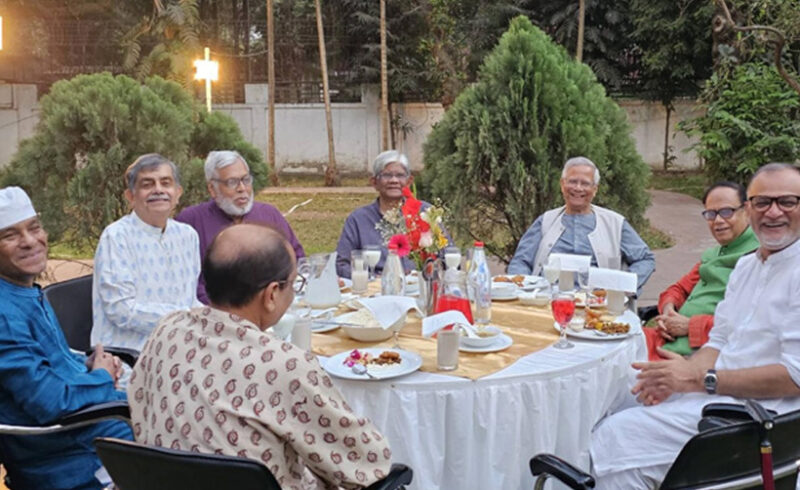 ইফতারে ড. মুহাম্মদ ইউনূস