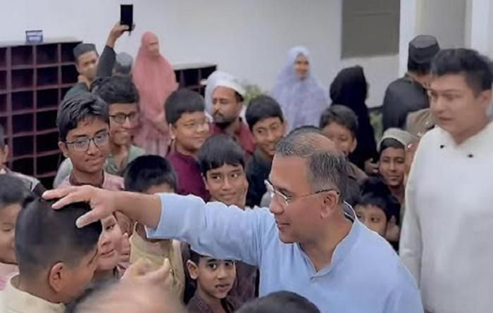 তারেক রহমানের সান্নিধ্যে শিশুরা